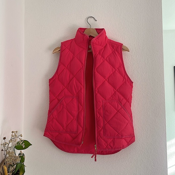 pink vest by J Crew - Picture 1 of 4